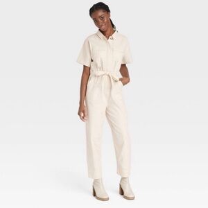 Universal Thread Women's Short Sleeve Button-Front Boilersuit Cream Color sz 2